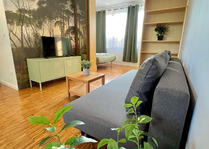 Appartement Ecrin De Verdure - Métro 7 - Rer C Ivry-sur-Seine